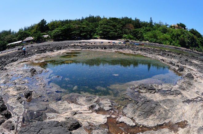 Dấu tích miệng núi lửa cổ ở vùng biển Bình Châu