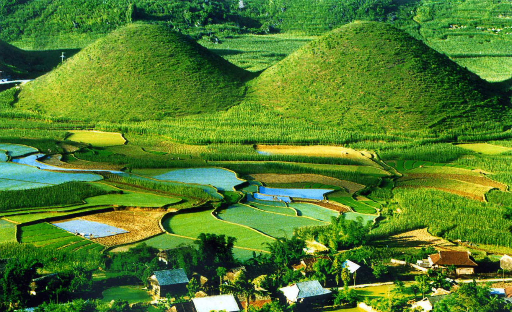 HÀ NỘI –TUYÊN QUANG – HÀ GIANG – ĐỒNG VĂN – LŨNG CÚ